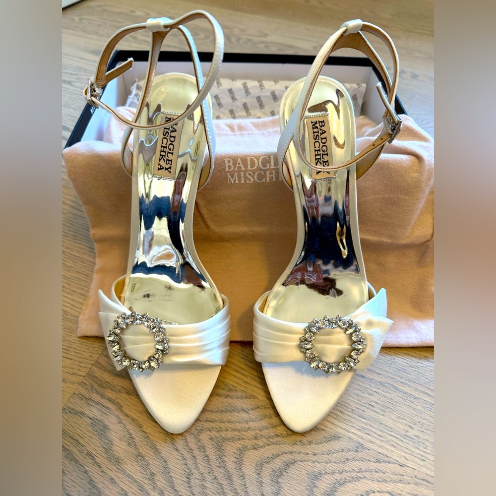 Badgley Mischka Marci White Satin Wedding/ Bridal Sandal